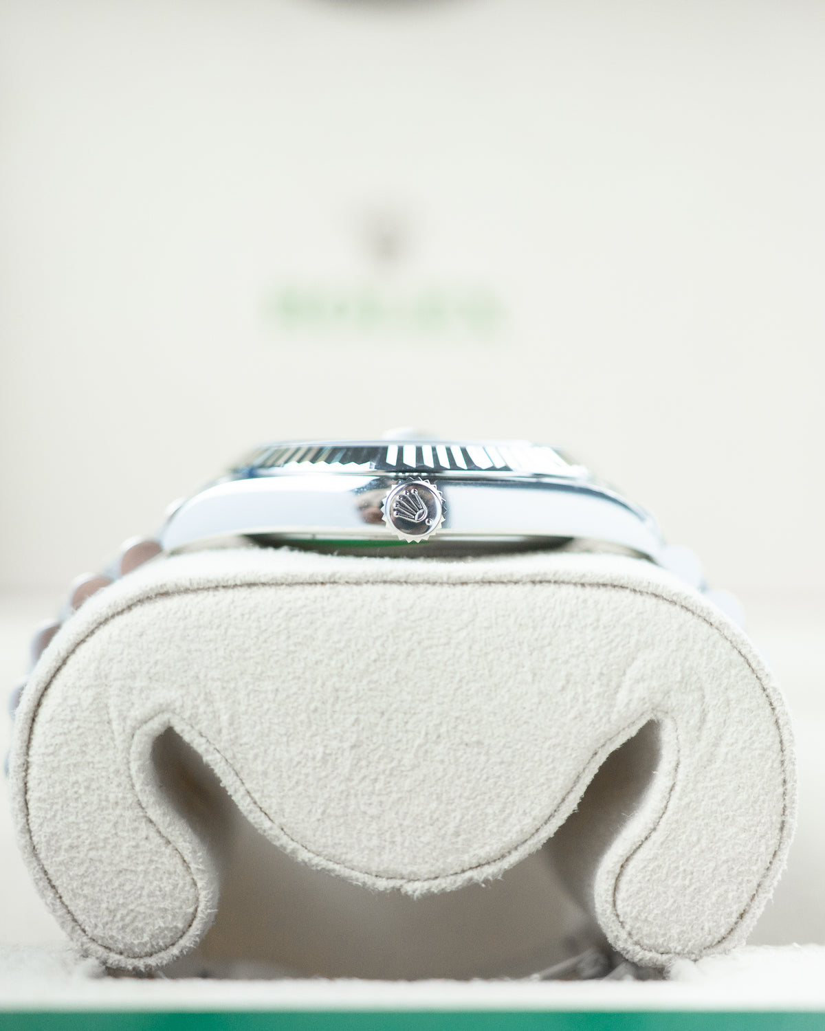 Rolex Day-Date 40 Blue Ombre in Platinum