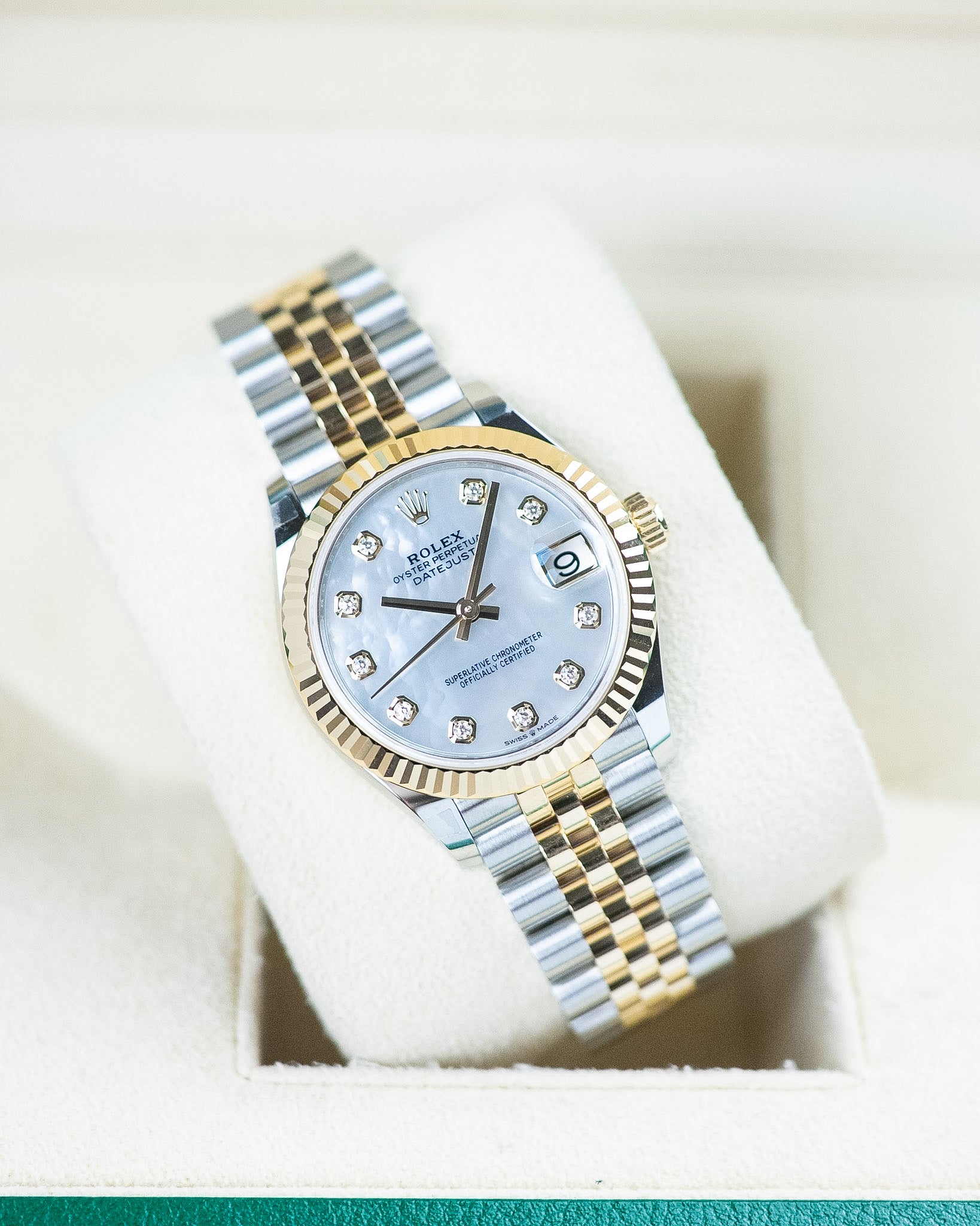 Rolex Lady-Datejust 31MM MOP Diamond Dial
