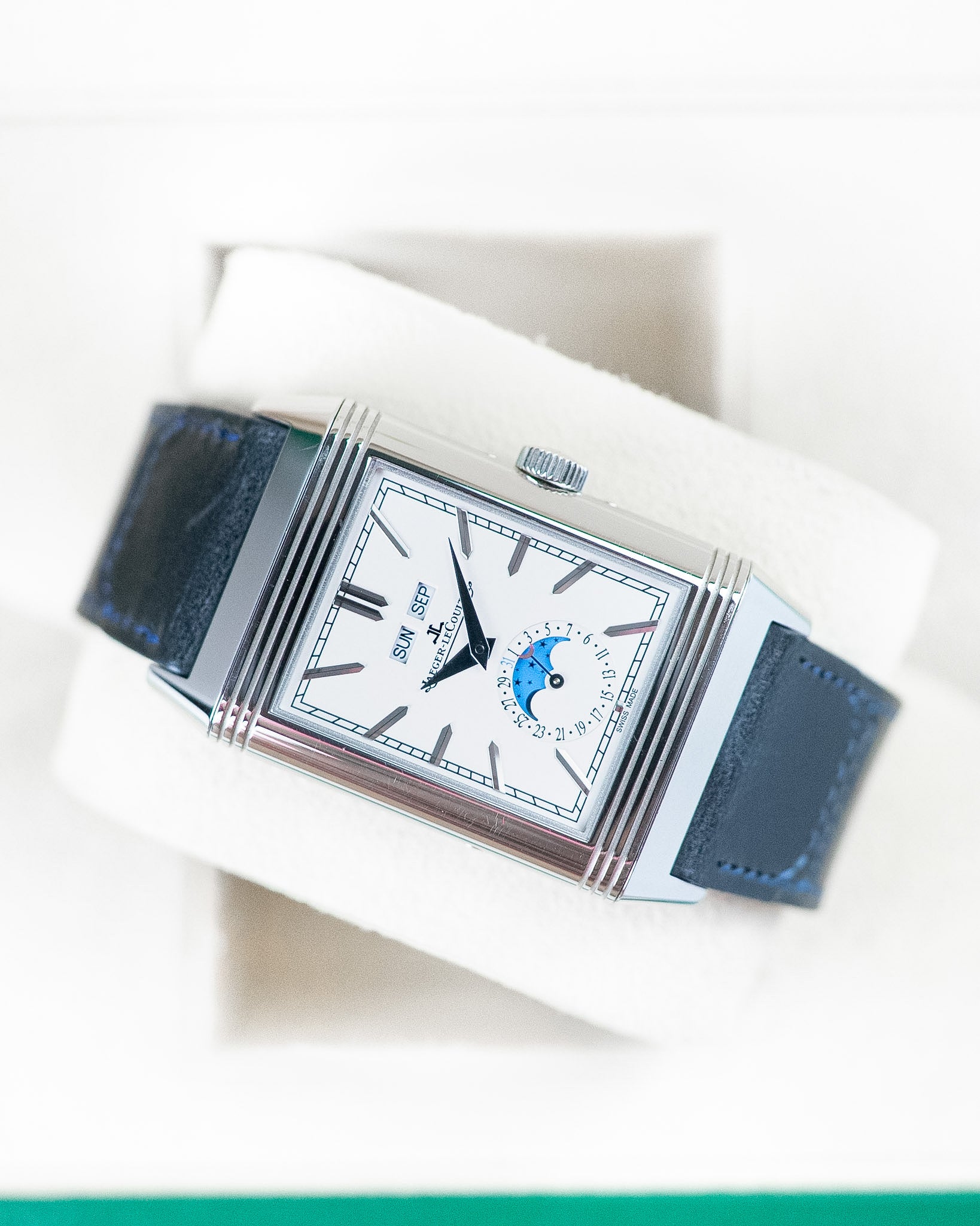 Jaegar-LeCoultre Reverseo Tribute Duo-face Annual Calendar Moonphase