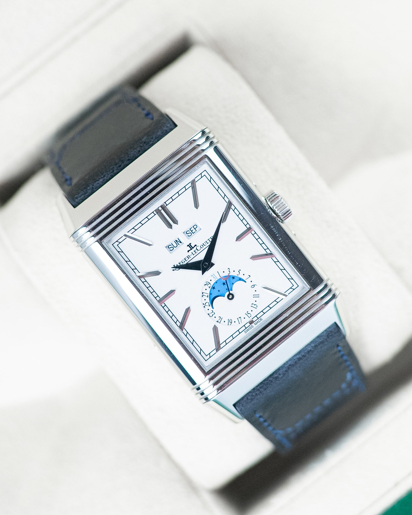 Jaegar-LeCoultre Reverseo Tribute Duo-face Annual Calendar Moonphase