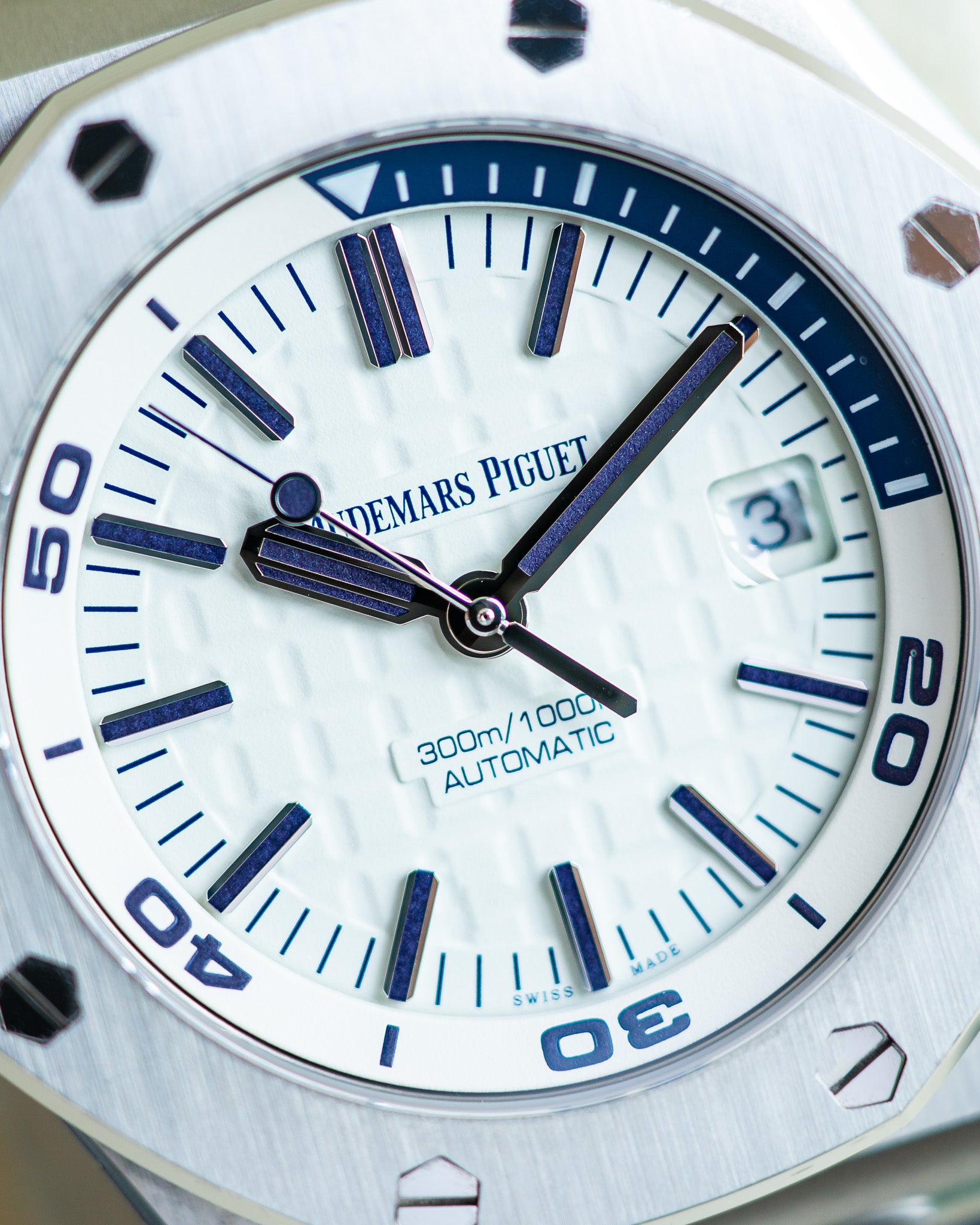 Audemars Piguet Royal Oak Offshore Diver White Dial