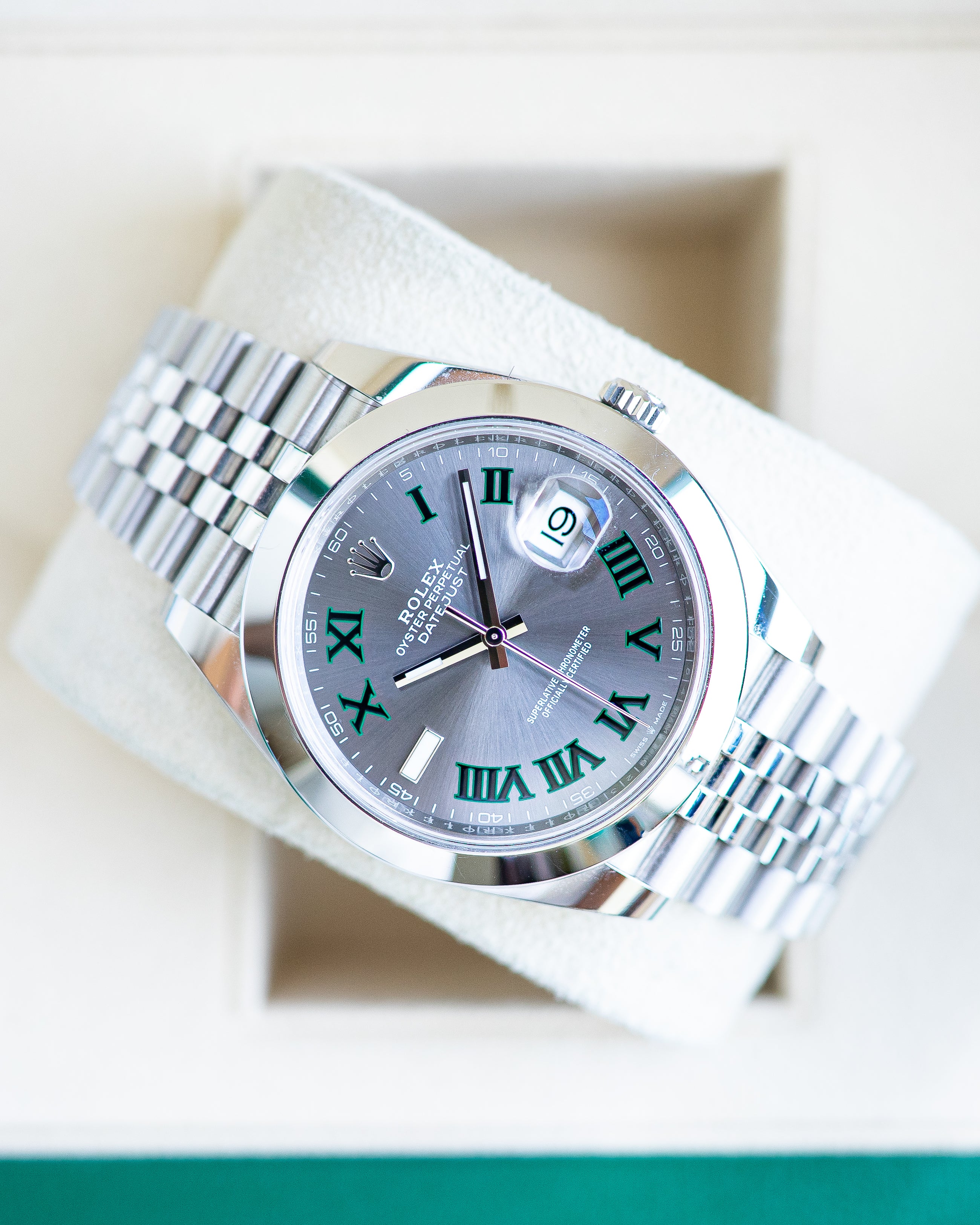 Rolex Datejust 41 Wimbledon Dial Smooth Bezel Ref. 126300