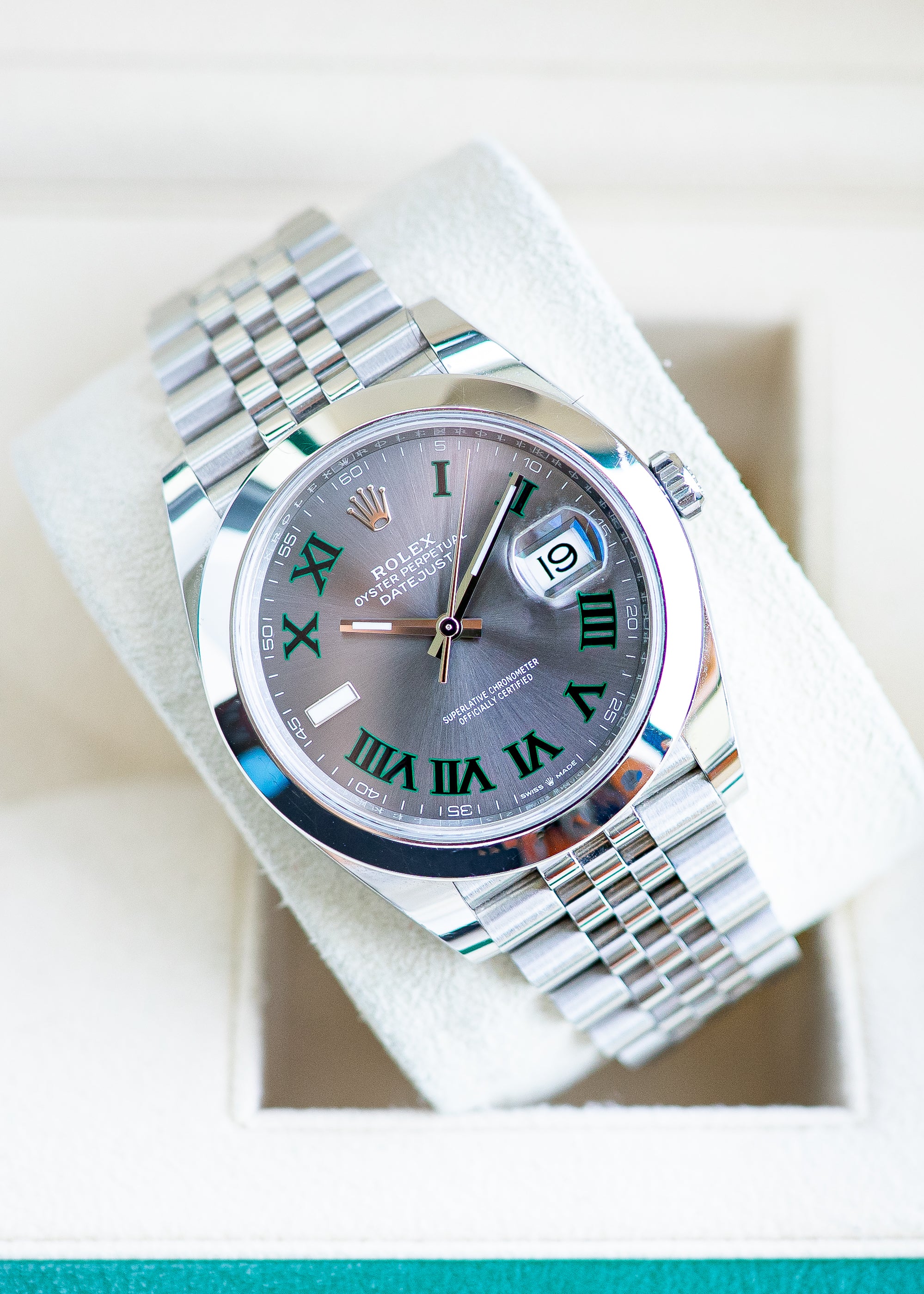 Rolex Datejust 41 Wimbledon Dial Smooth Bezel Ref. 126300